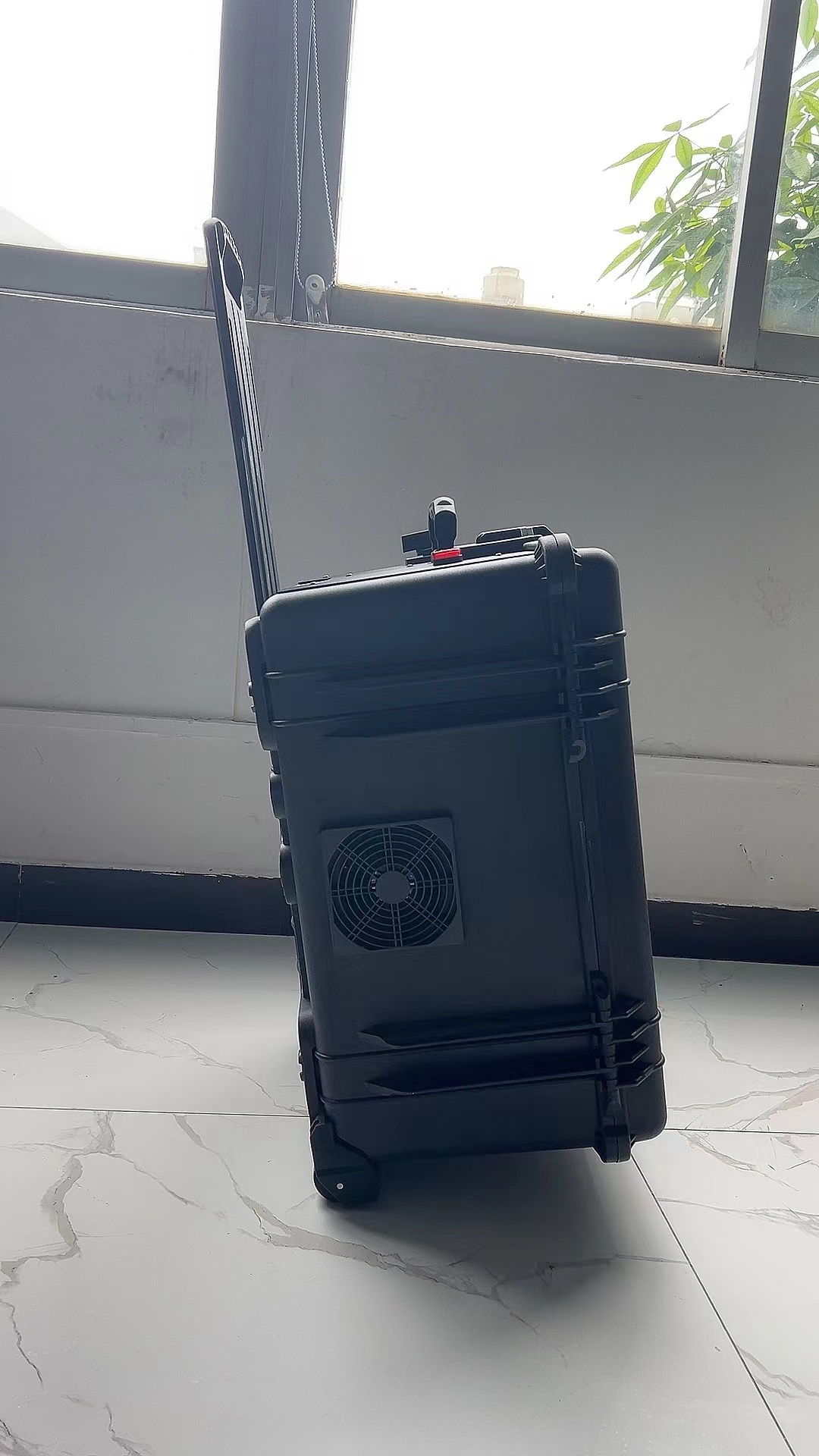 龙亭手拉箱型移动通信干扰器